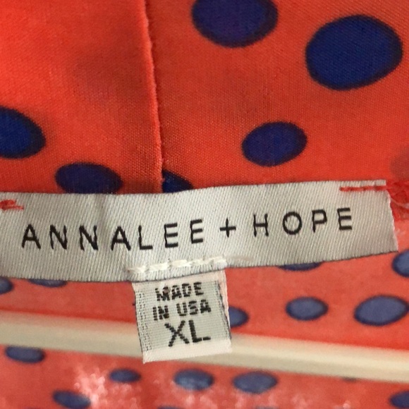 XL but also could fit large - Picture 2 of 2